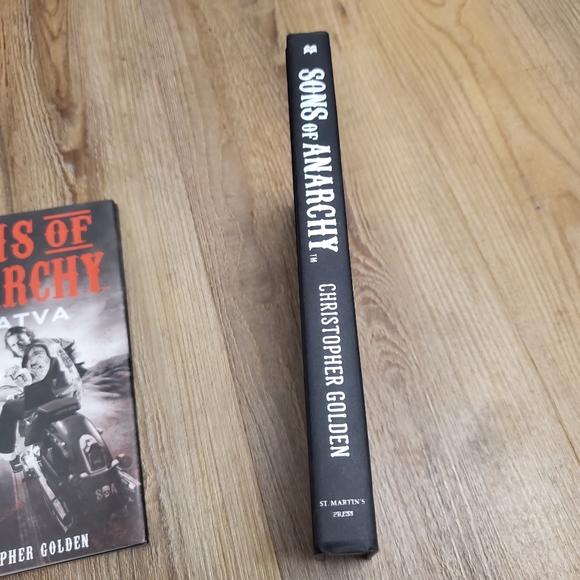 Sons of Anarchy Bratva hardcover book - Picture 5 of 13